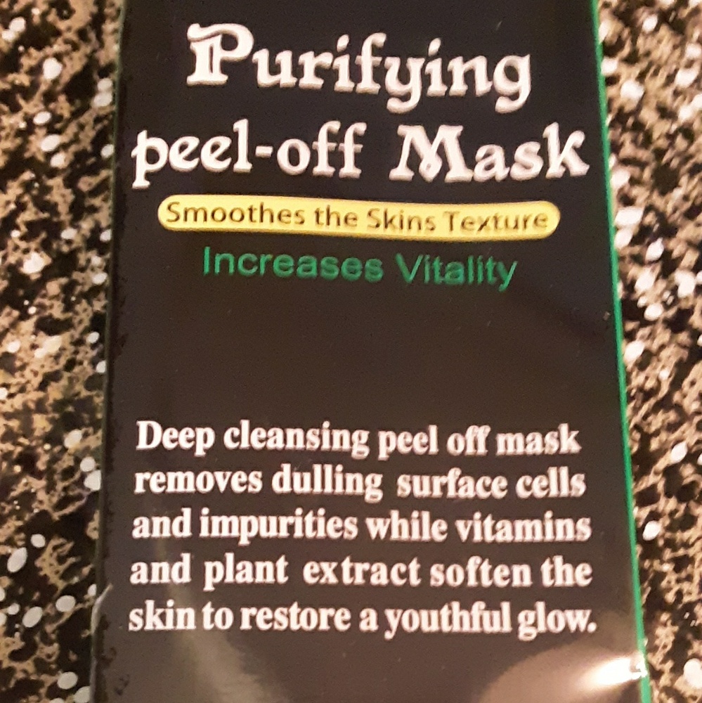NWT Purifying Peel-Off Mask